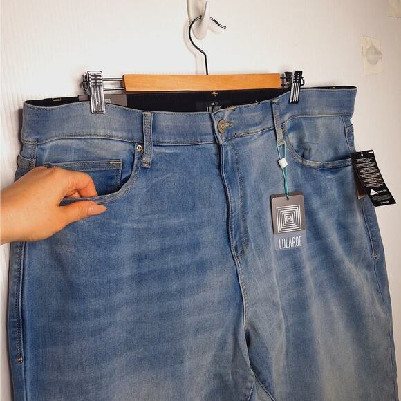 Lularoe High Rise Slim Straight Jean 40 (20-21W) Magic Waist Light Wash Stretch - Picture 6 of 9